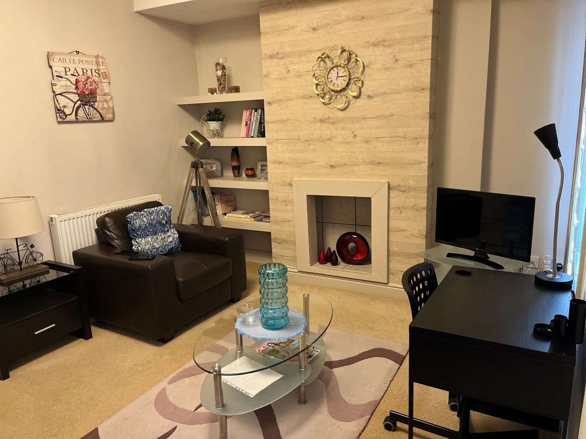 Apartment In The Heart Of Cheltenham/ Parking Luaran gambar